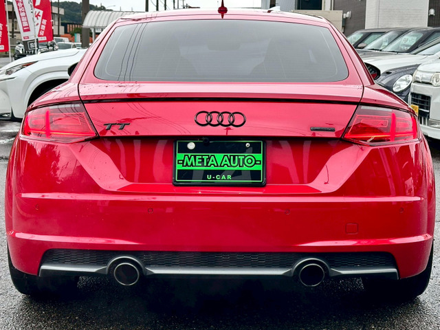 TTクーペ2.0 TFSI クワトロ 4WD
