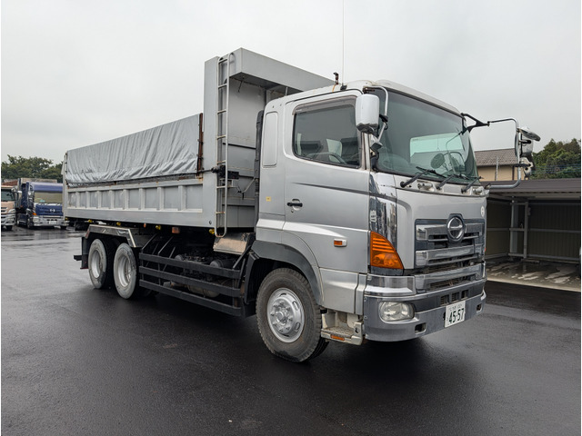 プロフィアダンプ