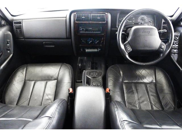 チェロキーリミテッド 4WD