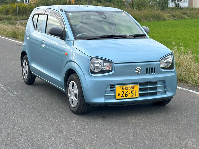 �A���g(�X�Y�L) �Ԍ��ߘa9�N8�� �e���r �o�b�N�J���� ���Îԉ摜