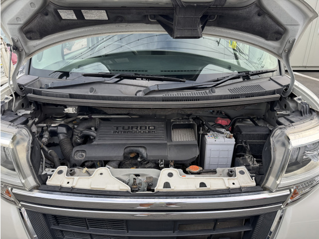 オイル、冷却水、ATオイル確認済の車両です