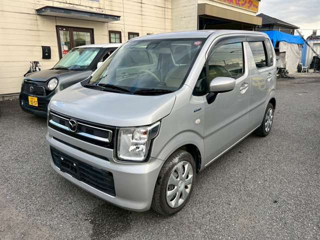 理由2【独自の仕入れルート】→買取車両や独自の仕入れルートを確保しより安く仕入れすることにより、良質な車両を厳選して販売を行っております。多くの業者様にも総額で販売しております。