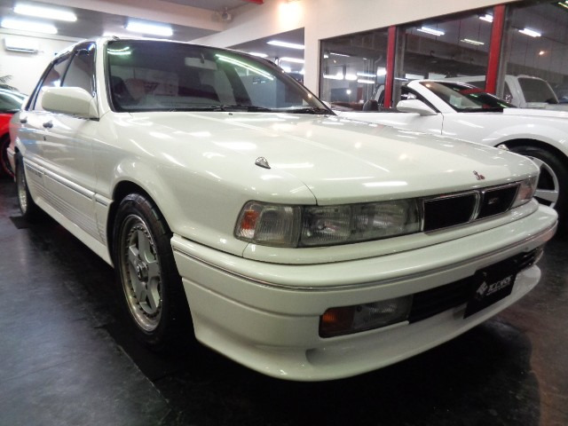 E39�^�M������VR-4�\�t�B�A�z���C�g�J���[�t���G�A��&4G63�^�[�{�G���W��5MT�~�b�V����4WD&�}�t���[�ԍ������J���V�[�g�������[���Ԃ����ɂ��܂���