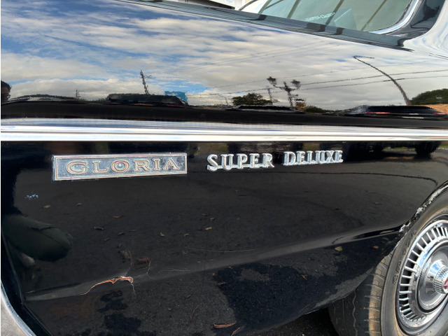 日産 グロリア スーパーデラックス AT車 タテグロ 325.0万円