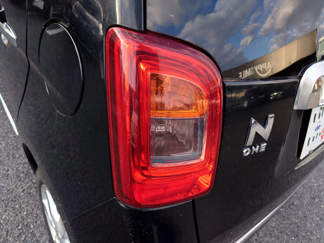 ミッションの変速ショックや異音、オイル漏れ等は、仕入れ前に確認しております。エアコンや電気系なども納車前に事前点検致します。また、納車前にお客様ご自身でもご確認頂き、ご納得頂きますので、ご安心下さい。