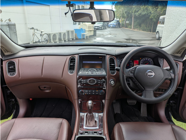 スカイラインクロスオーバー3.7 370GT タイプP