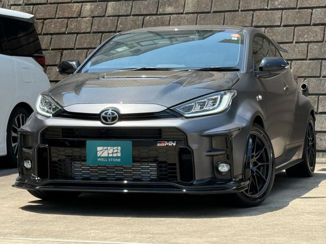 トヨタ GRヤリス 1.6 GRMN サーキットパッケージ 4WD 990.0万円