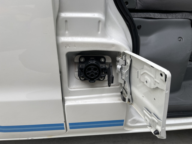 �����ʏ[�d�|�[�g�ł��B������������!!���₢���킹��TEL06-6430-1230 E-mail cars_genesis2007@yahoo.co.jp�܂�!!��