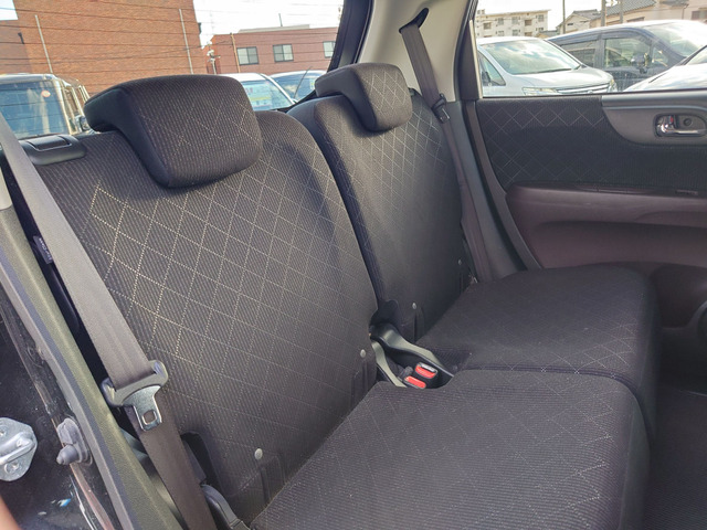 大高店は軽自動車をメインに取り扱っておりますが、本店ではコンパクトカーからミニバン、輸入車まで取り扱っております。グループ全店で常時在庫180台以上取り揃えております。厳選仕入れをしております!