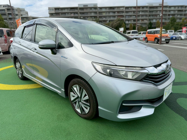 シャトル1.5 ハイブリッド