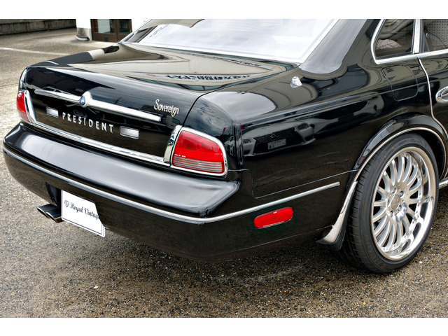 RoyalVintageではカスタムにも力を入れております!車のことなら何でもご相談にのりますので何なりとご相談ください!