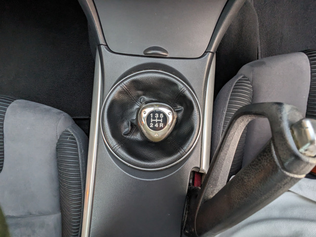 ���q�l�̃J�[���C�t�������K�Ŋy�������̂ɂ���ׂ̃T�|�[�g���s���Ă��܂��B�ԑI�тɖ��������̃A�h�o�C�X�A�w����̃����e�i���X�A�X�ɂ̓h���C�u�������Ɗy���ވׂ̃A�C�f�A����̒񋟂܂ŁA���L������`���B