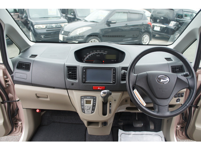 常時店舗在庫300台以上あります。当店は厳選仕入れをしております。輸入車 国産車 注文車 納得のいく、お客様のお探しのいいお車がきっと見つかります。☆直通TEL0569-84-1338