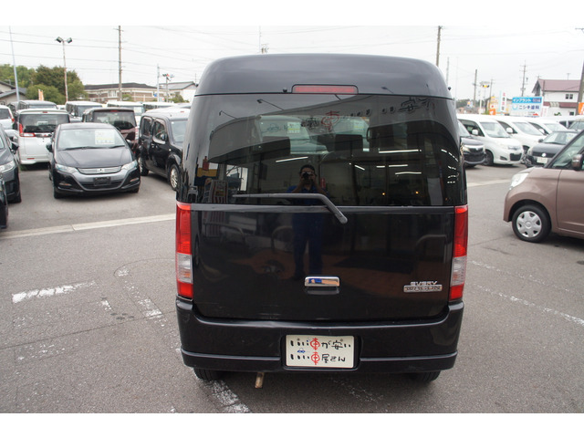 常時店舗在庫300台以上あります。当店は厳選仕入れをしております。輸入車 国産車 注文車 納得のいく、お客様のお探しのいいお車がきっと見つかります。☆直通TEL0569-84-1338