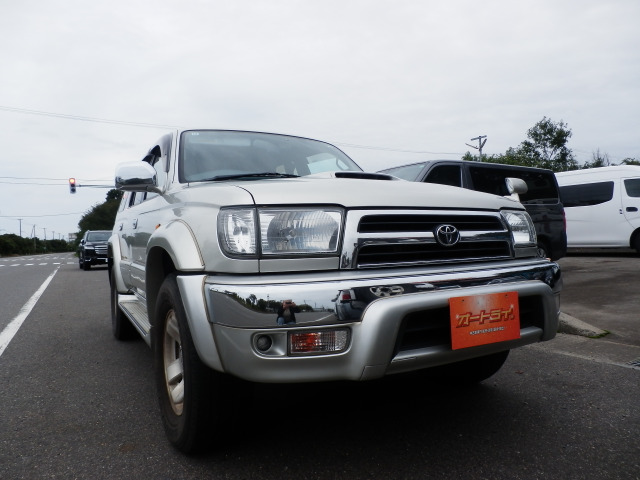 �X�^�b�t���ԓ����Y��ɃN���[�j���O���Ă���܂���