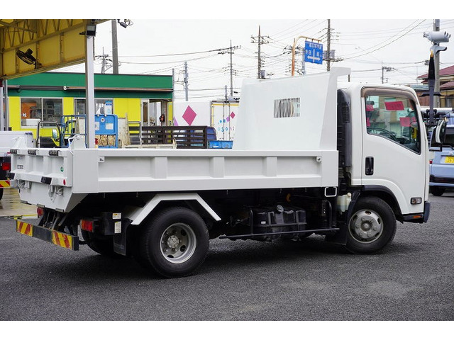 �o���E�g���b�N���A���݌�200��ȏ�!!���Ђ�HP�����񂲗����������Bhttp://www.vantruck.co.jp/index.htm