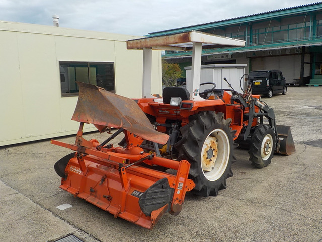 クボタトラクタ