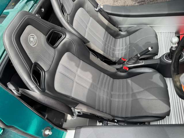 ホールド性の高いシートです!