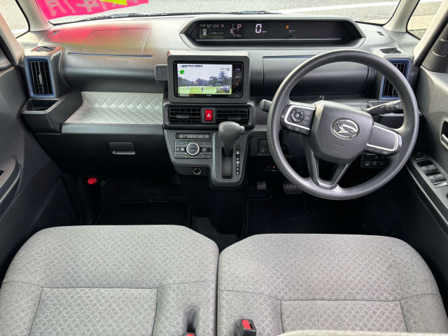 �����̎ԗ��ȊO�ɂ��u�ԑI�уh�b�g�R���v�ɂ������߂̒��ÎԂ��f�ڂ��Ă���܂��B