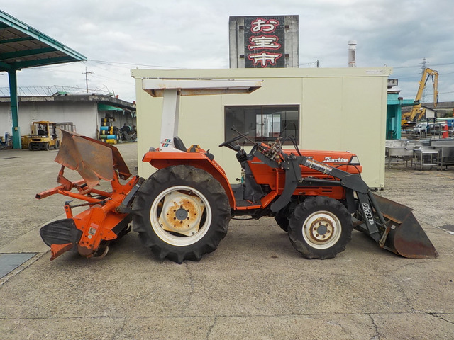 クボタトラクタ