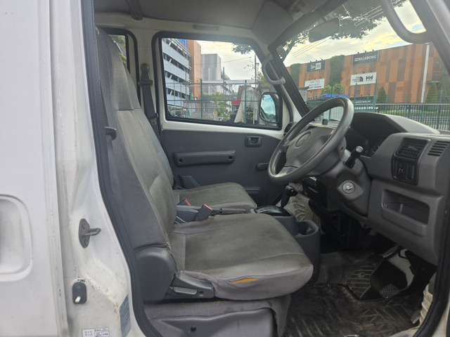 �V�[�g���L�X�ł��B(�x�����z15.8���~�E�����Ɍ���)