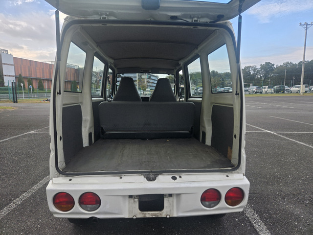 �g�����N���L�X�ł��B(�x�����z15.8���~�E�����Ɍ���)