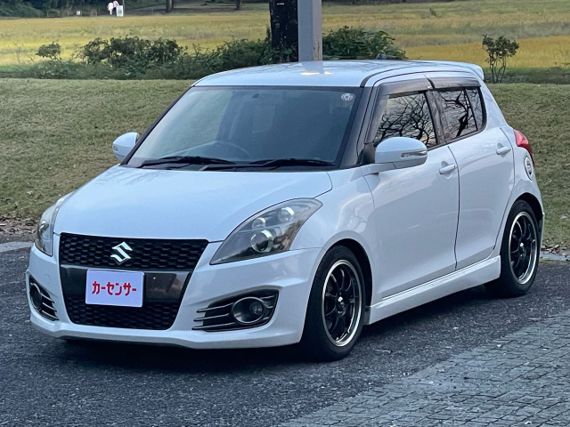 スズキ スイフト ホワイト(白)の中古車一覧｜中古車検索 - 価格.com