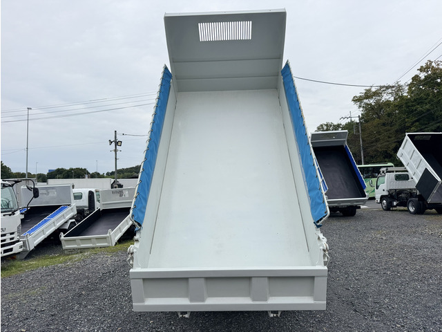 �ב�E�R�{���[��:�ב�͖ڗ����ʂȂ��A�h���ς̂��߁A������Ȃ��ł�??�ύ�3t�ԂɂȂ�܂�??���̉w�݂����l�����דX�܂ɂēW�����Ă���܂�?������񂲎��撸���܂�???