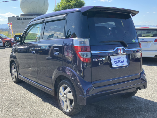 全車、安心の価格で店頭販売させて頂いております。納得の1台を是非お探し下さい。入庫後クリーニング、納車前整備、ワックス仕上げもご提供。ご満足頂けるよう対応させて頂きます。