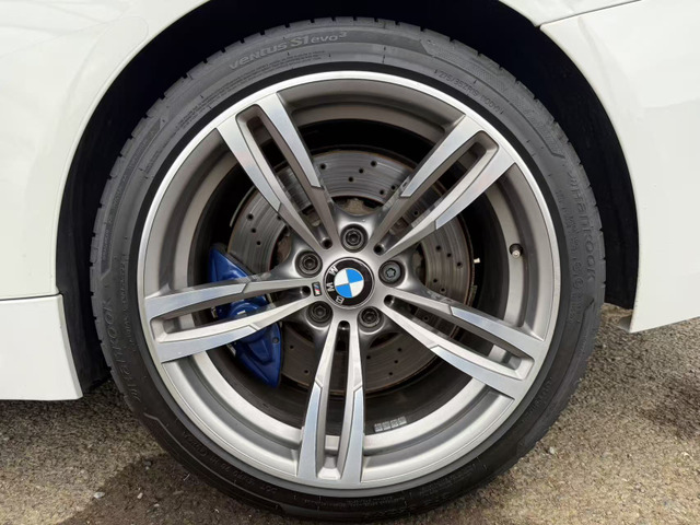 �^�C���̓g���b�h����7���c���Ă���A�u���[�L�p�b�h���\���Ȍ��݂��������܂��̂ŁA�w���シ���̌����͕s�v�ŁA���S���Ă����p���������܂��B