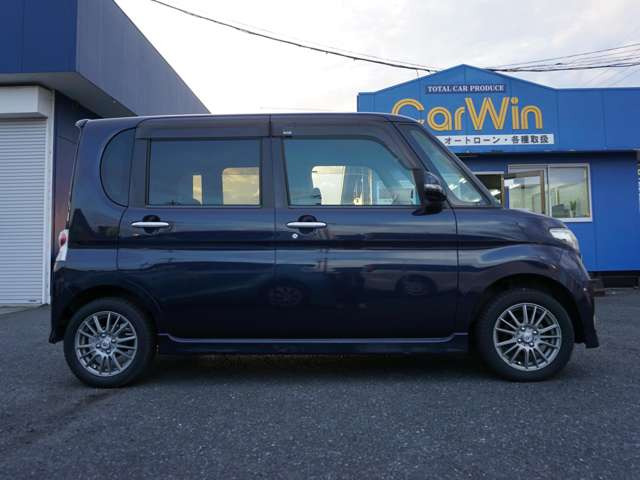 最寄り駅はJR宇都宮の石橋駅となります。事前にご連絡いただければ送迎も可能です!駐車場も広大のため、お車での来店もOKです☆