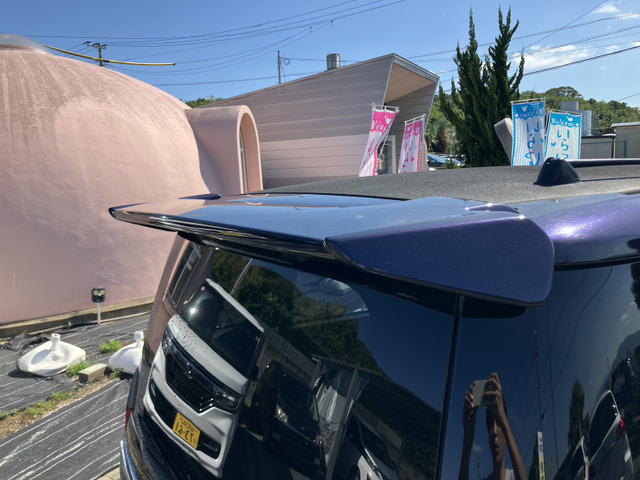 ルーフスポイラー