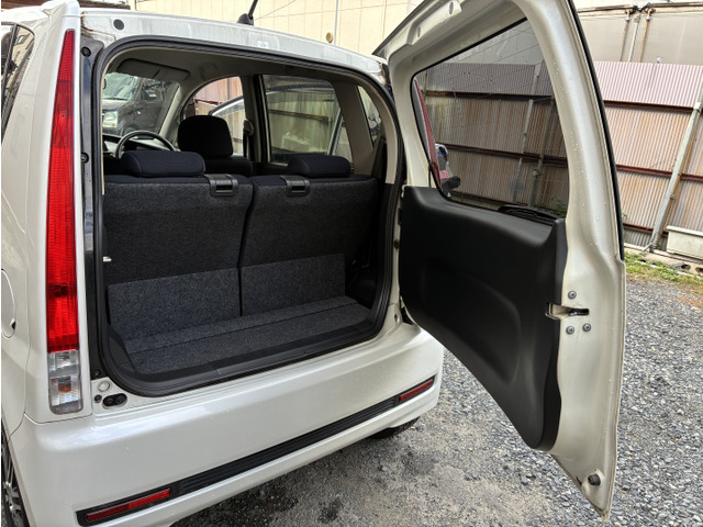 �o�b�N�h�A�����Ȃ��J�����Ƃ��\�ł��B