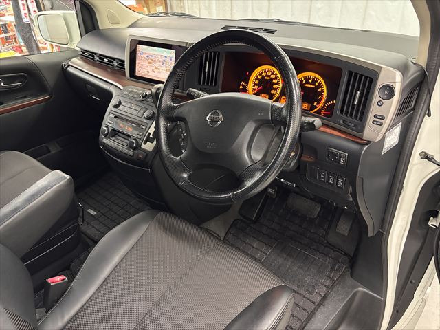 【品質鑑定済み車両】当店の商品車は全車AIS鑑定済車です。第3車機関による公平な査定で修復歴や走行距離の不当表示は一切ございません。(入庫したてでの為、未鑑定の場合もございます)