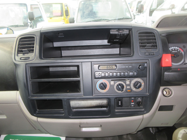 �������E�C���p�l���ł���