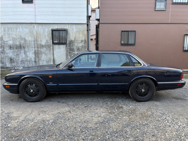 �ԗ��͓��Ɍ�A�O���ԂȂ�тɖ������s���Ă���܂��B