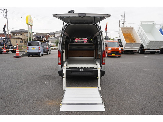 �L�x�ȃg���b�N�A���p�ԁA�n�C�G�[�X�Ȃǎ�舵���Ă���܂��B��xHP�������������Bhttp://www.vantruck.co.jp/