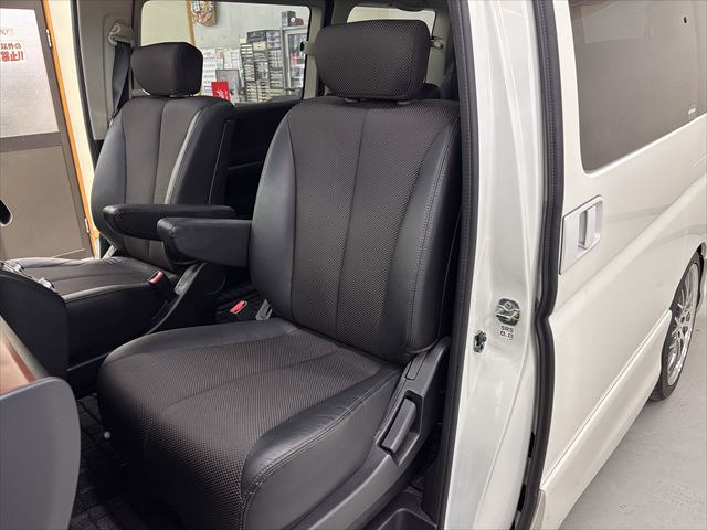 【2年保証】 全車に2年保証が標準装備!ロードサービス付帯しております。安心のカーライフは当社でお買い求めください!