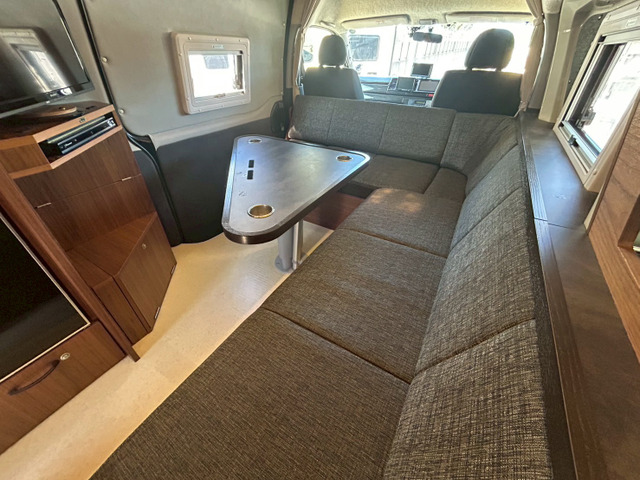 �O�p�`�̃e�[�u����L���^�\�t�@�̑g�ݍ��킹!�ƂĂ��L�X�ŗD��ȃ_�C�l�b�g!