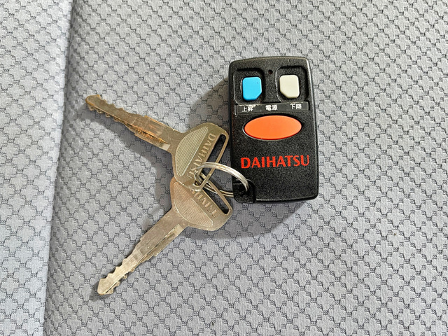 ����肪���邨�q�l�ɂ͓��ЂȂ�ł͂̍�������Ή��v���܂��B�I�[�N�V�����d����̒��ԃ}�[�W�����J�b�g�����_�C���N�g�̔��ŉ���艿�i�A�b�v�ɂ����͂����ĉ������B