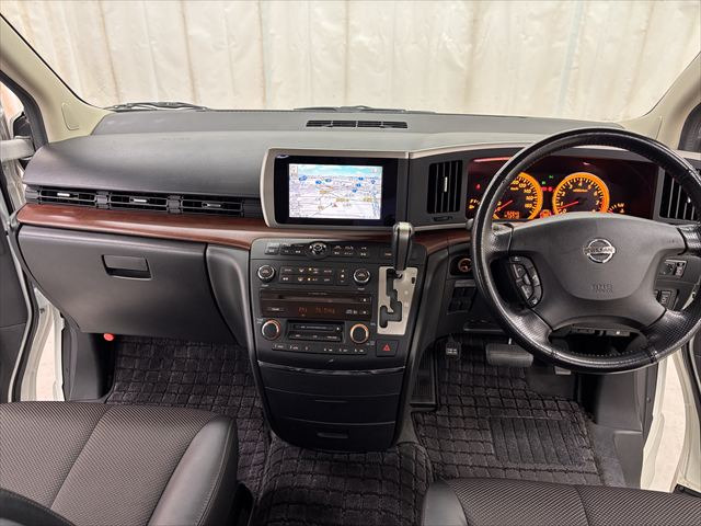 【Facebook】 フェイスブックにて最親入庫状況やエースオートのゆかいな仲間たちの活躍がご覧いただけます。http://www.facebook.com/aceautoG.A