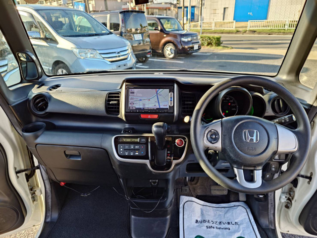 大高店は軽自動車をメインに取り扱っておりますが、本店ではコンパクトカーからミニバン、輸入車まで取り扱っております。グループ全店で常時在庫180台以上取り揃えております。厳選仕入れをしております!