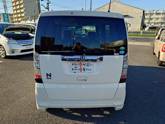 ナビ・バックモニター・ETC・地デジチューナー・フリップダウンモニター等の用品もご相談ください。現在お乗りのお車からの付け替え、持ち込み取り付けも可能です。