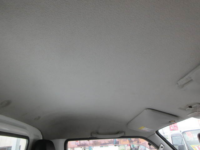 �������E�V����ł���