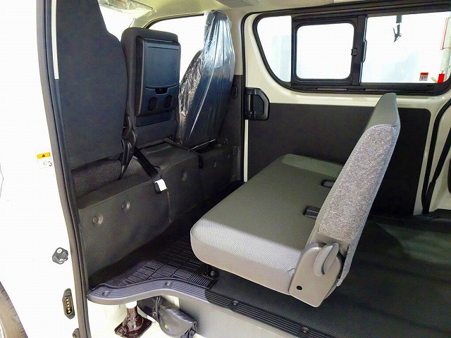 3/6�l��� 5�h�A ���A�q�[�^�[/�N�[���[ �N���A�����X�\�i�[ �v���C�o�V�[�K���X �o�b�N�h�A�K���X�M�� ���A�h�A3���C�[�W�[�N���[�U�[�t