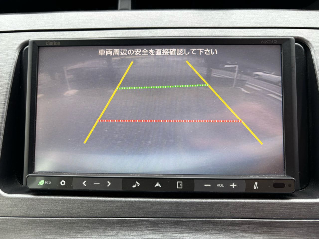 �y�o�b�N���j�^�[�z�𑕔����Ă���܂��B���A�J�����̉f�����J���[�ŉf���o����܂��̂œ��X�̒��Ԃ����S���S�ł��B