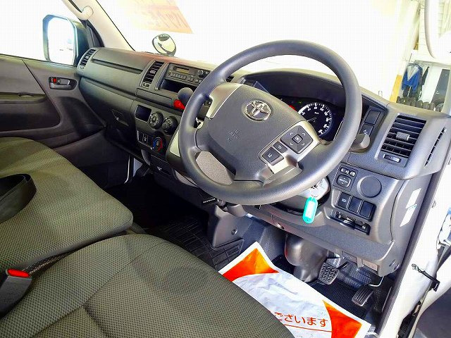 AC PS PW SRS ABS �L�[���X ���E�d�i�~���[/�d���p�x���� AM/FM���W�I ETC ���[���~���[���o�b�N���j�^�[ �A�h�u���[ �^�[�{ �Ԑ���E�x�񑕒u �Փ˔�Q�y���u���[�L