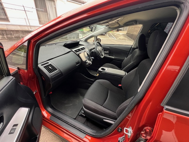 助手席もゆったりしています