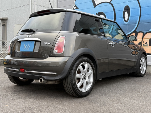 ���X�͗A���Ԃ͂�����񍑎Y�Ԃ����C���i�b�v���Ă���܂��B�y�c�Ǝ���11���`18���A���j���x�݁z���C�y�ɂ��d�b���������B