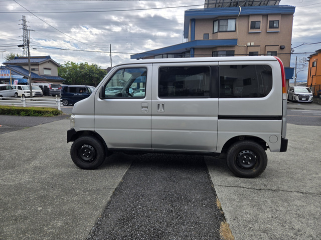 両側スライドドアーです。(支払総額19.8万円・圏内に限り・車検令和9年7月・リフトアップ)